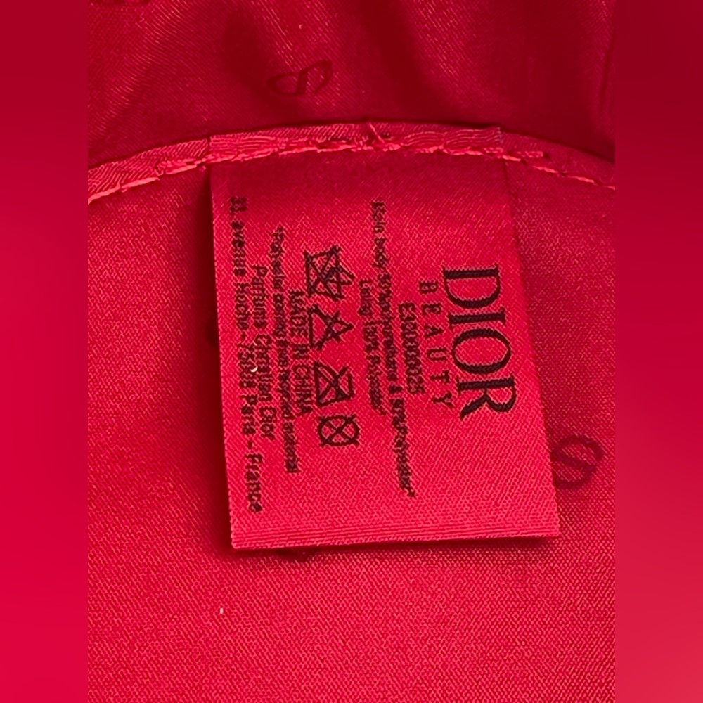 Dior Cosmetic Bag with samples - Picture 10 of 11